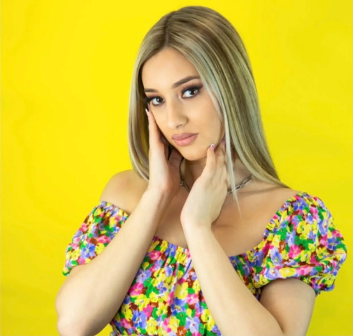 Julia portfolio photo 2