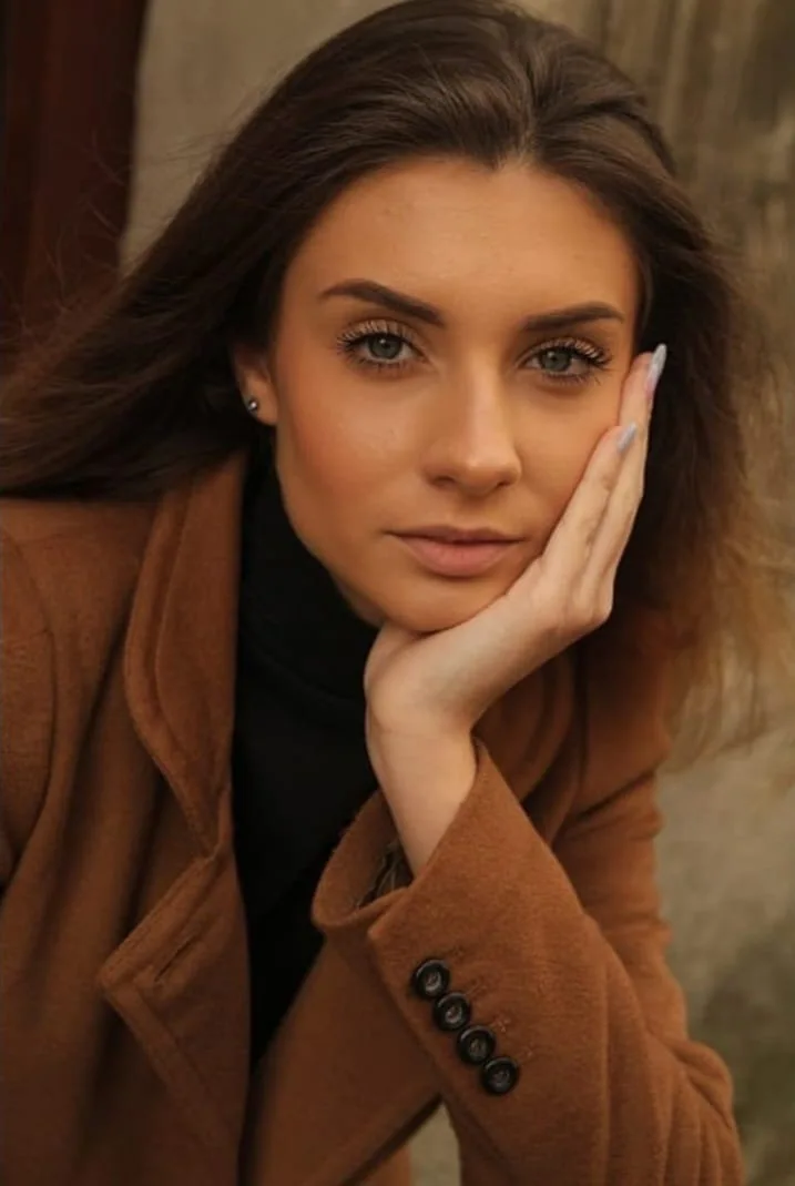 Nina portfolio photo 1
